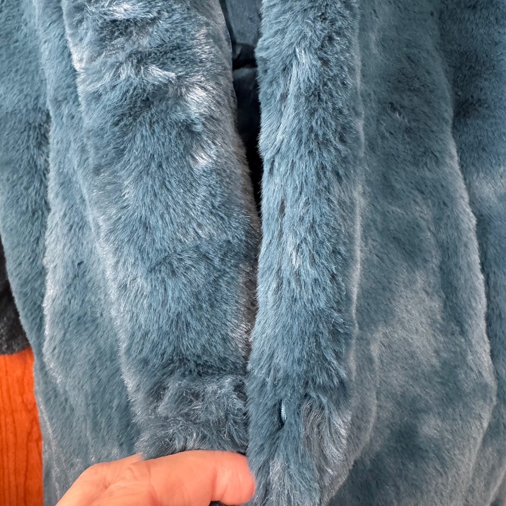 Christian Siriano Faux Fur Coat Teal Blue S Whimsigoth Coquette Glam Formal - Picture 15 of 15